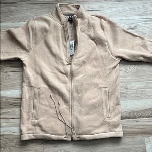 Carolyn Taylor Women’s Tan Fleece Jacket Size Medium. Zip up. NWT